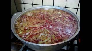 Прохоровский борщ с домашней уткой (ускоренный видеорецепт). Прохоровский борщ с домашней уткой (ускоренный видеорецепт).