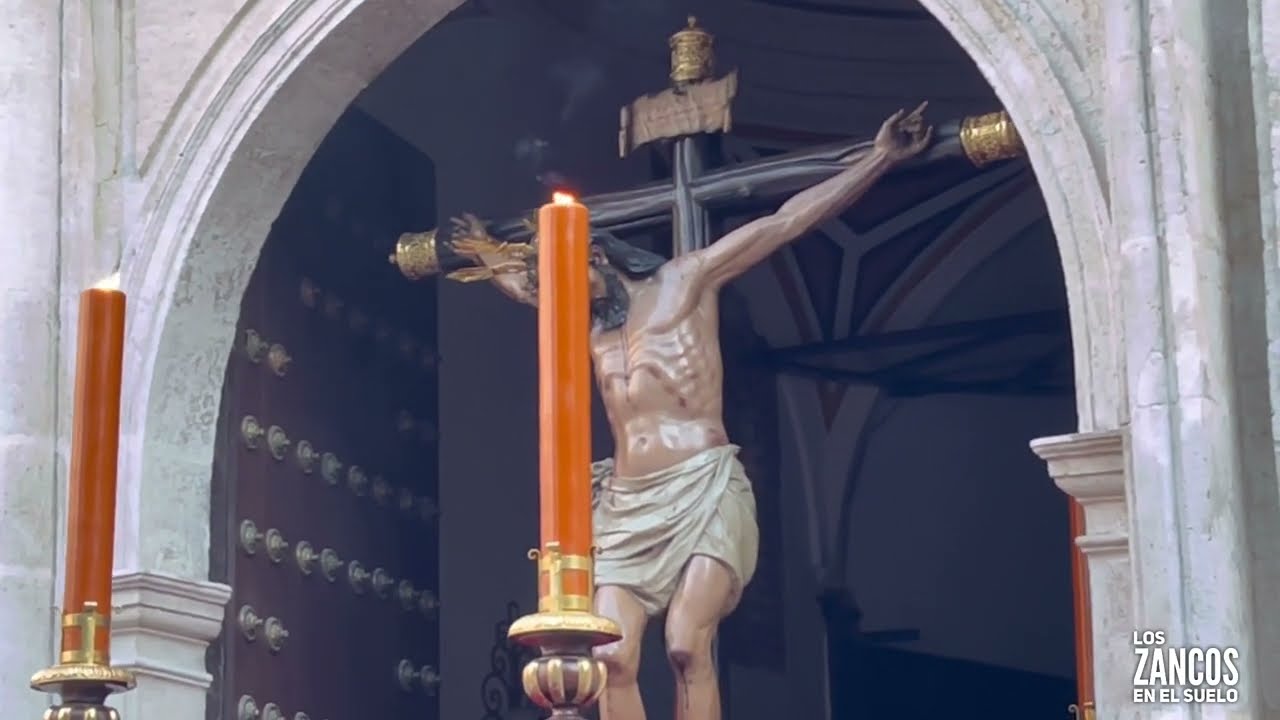 Salida Iglesia San Pedro Extraordinaria Cristo de Burgos Sevilla 1 junio 2024 Salida