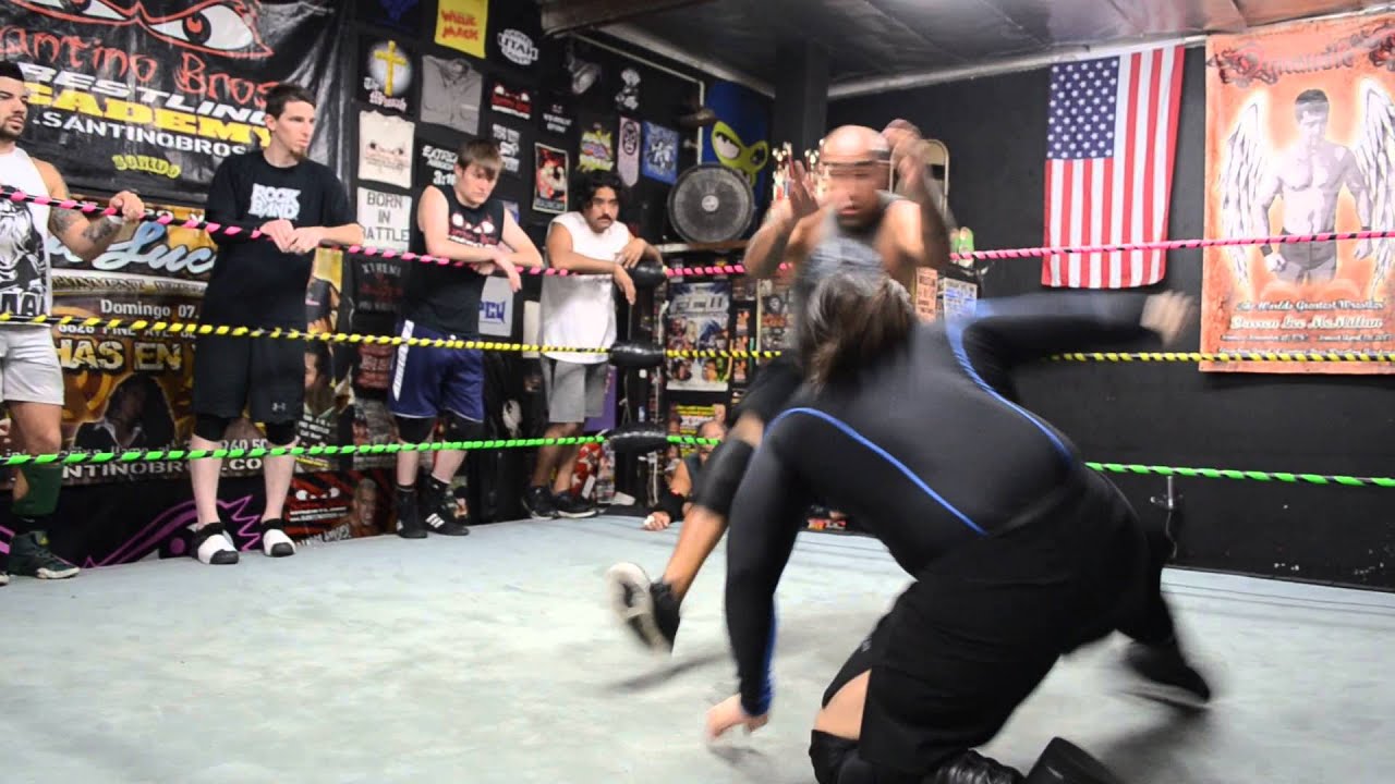 Leg sweep at Pro Wrestling School YouTube