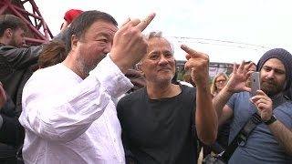 Migrant march with Ai Weiwei and Anish Kapoor - Newsnight