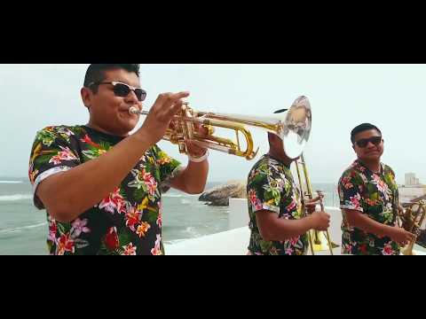 Putar Me Quiero Morir - Claveles De La Cumbia