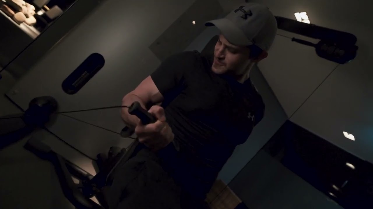 CINEMATIC GYM  #gym #motivation #training #night #grind #nopainnogain #gymmotivation #sony #nanlite