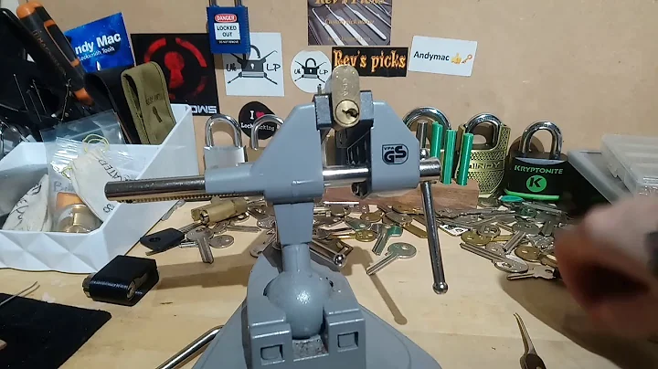(088) Small CISA oval Picked and Gutted