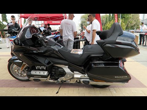 NEW 2022 Honda Gold Wing thumbnail
