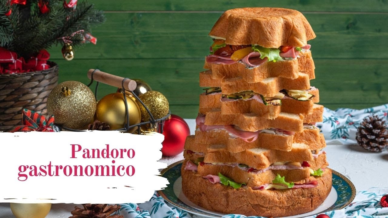 Pandoro gastronomico farcito con mousse da servire come antipasto per le festività.