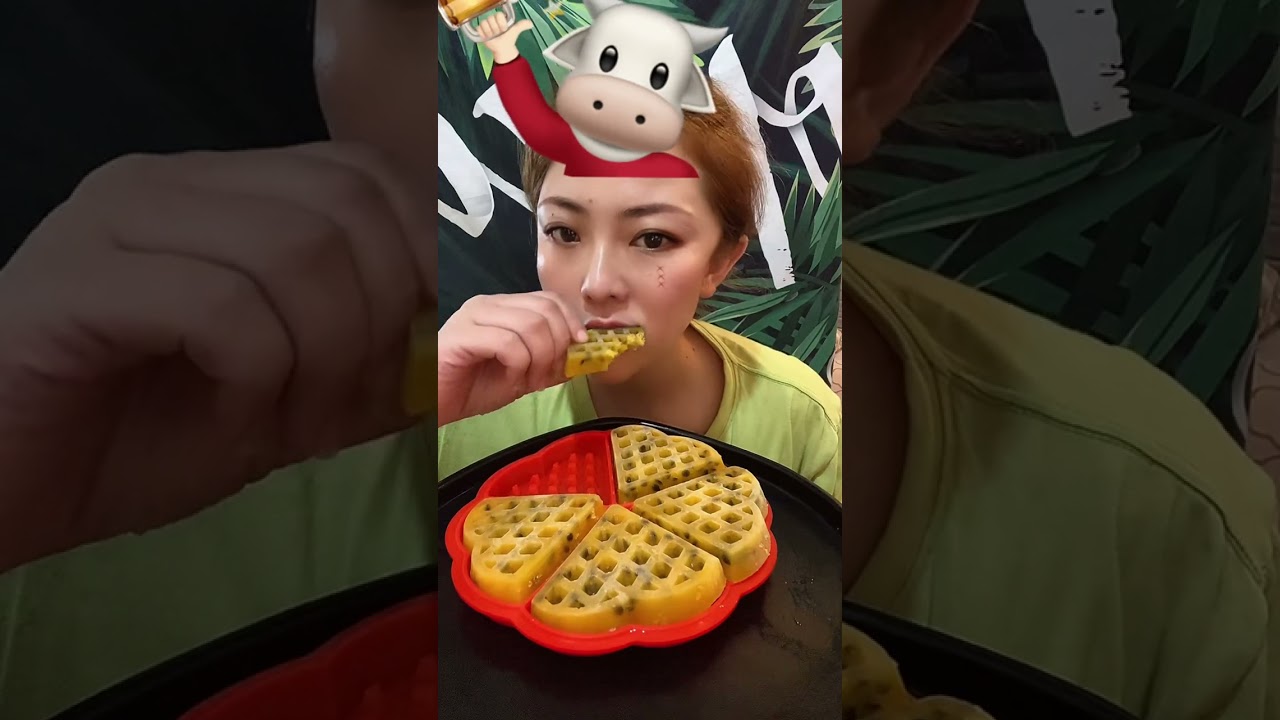Cookies By Design @Cookies and Cream Strain @ASMR Chicken Eggs & MUKBANG Hot Dogs Eating