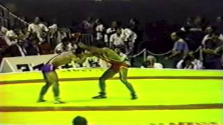 1990 Senior World Championships: 48 kg Mir Qarizadah (CAN) vs. Nasser Zeinal Nia (IRI)