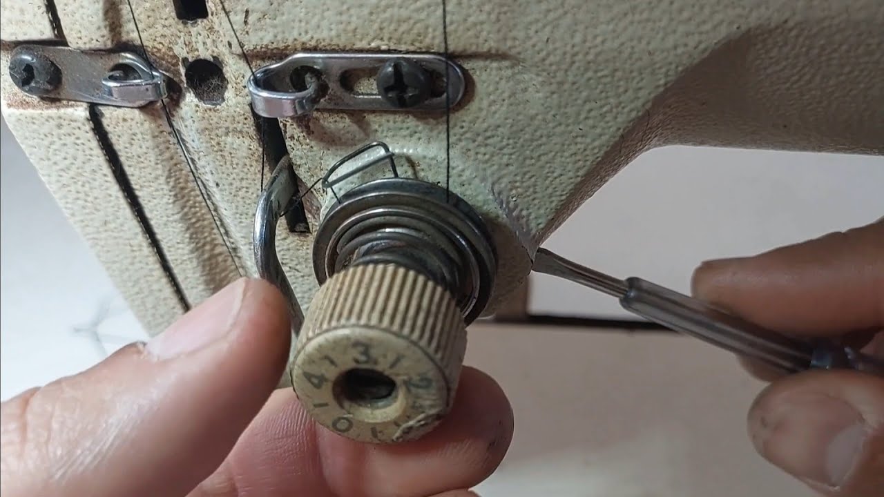 Como tirar tensor e mola da Reta industrial e como regular mola e tensor da Máquina Reta industrial