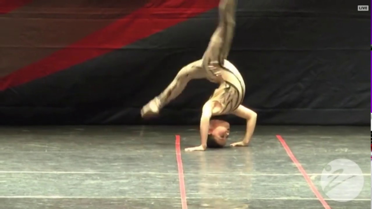 Ally Reuter - Mad World camera iphone 8 plus apk