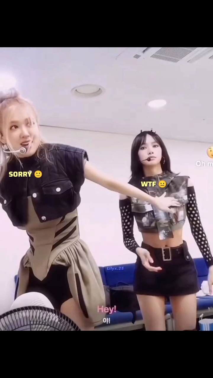 The hand Stretch gone wrong ?? #lisa #rosé #chaelisa #jisoo #jennie #jennie #blackpink #shorts