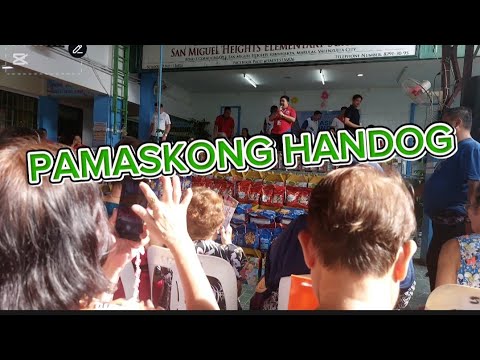 DISTRIBUTION OF CHRISTMAS GIFT