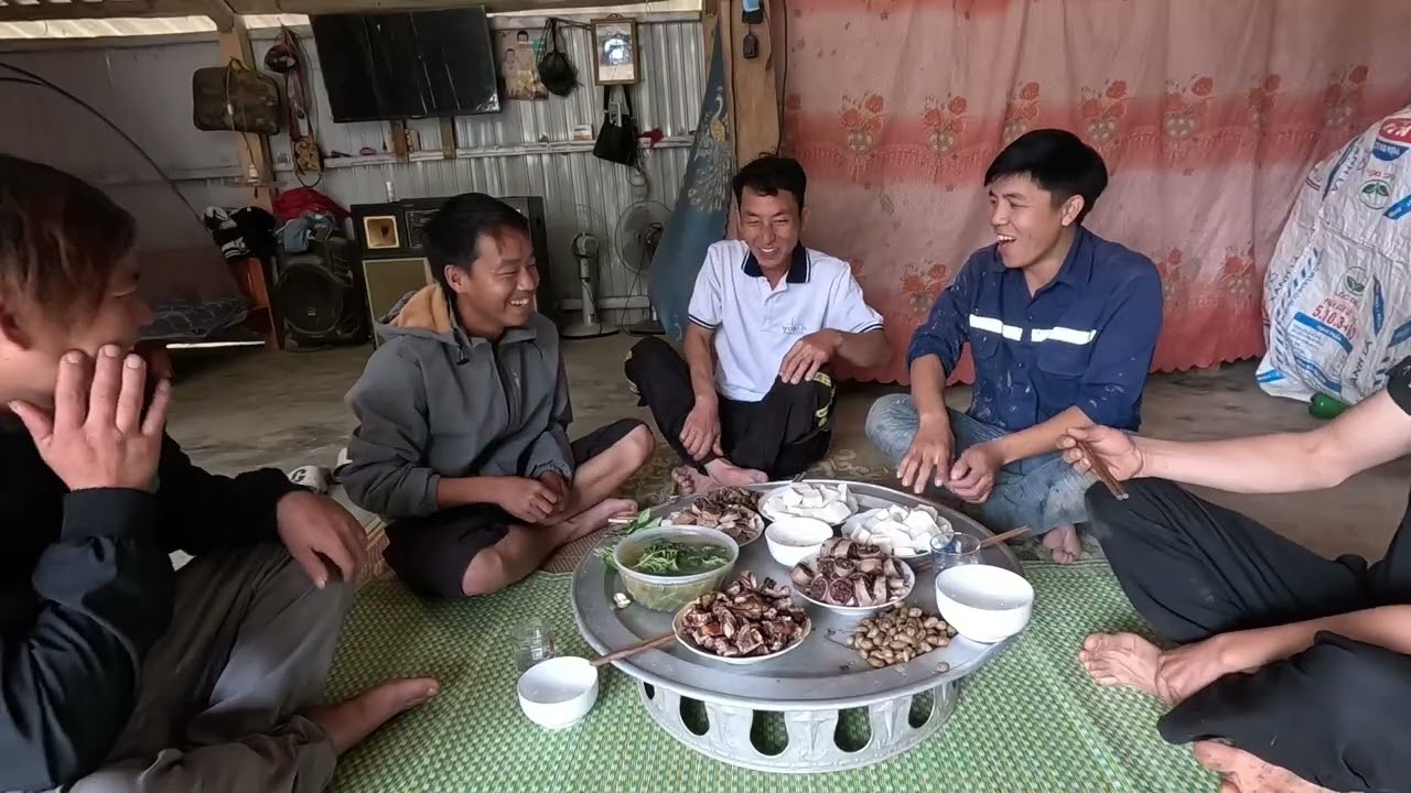 Hội ngộ thành viên cũ của kênh phiêu lưu trong rừng
