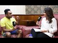 أوس أوس هنيدي كان ساكن جنبي في امبابة وكنت بستناه تحت البيت 24 ساعة الراديو بيضحك