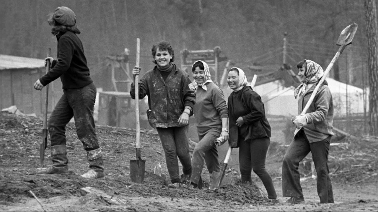 Молодость задор. Стройки 70-х СССР БАМ. СССР строители БАМ. Стройотряд комсомол СССР. Стройотряд БАМ 1974.