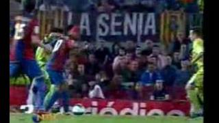 Ronaldinho Kicks And Takes A Red Card- Barcelona Getafe