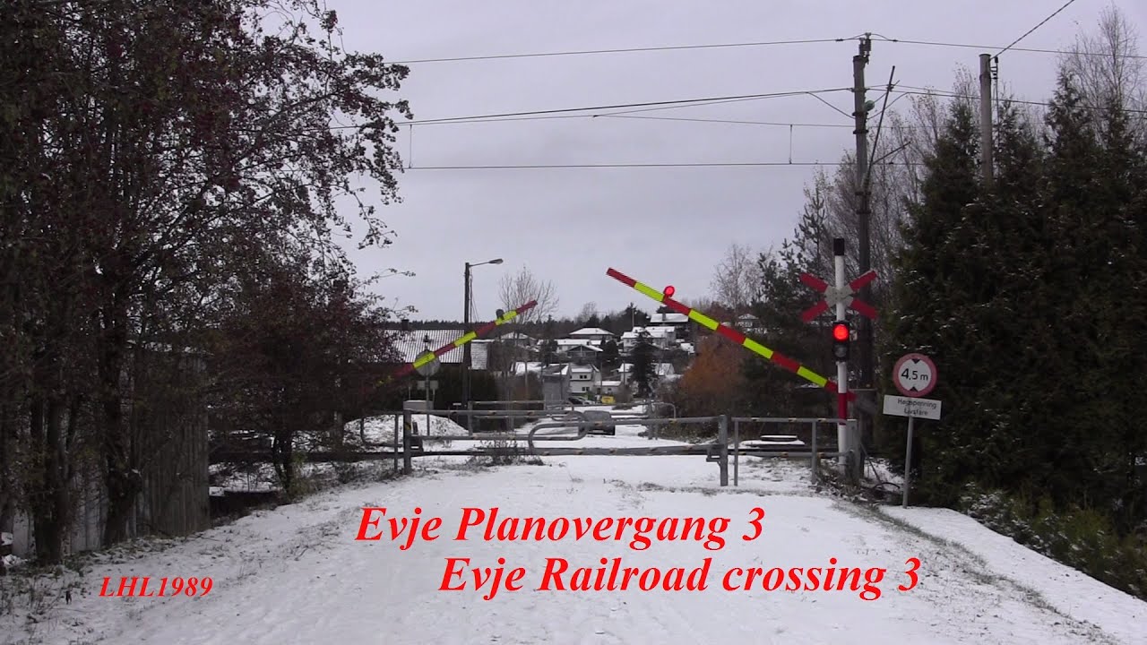 Evje Planovergang 3 / Evje Railroad crossing 3