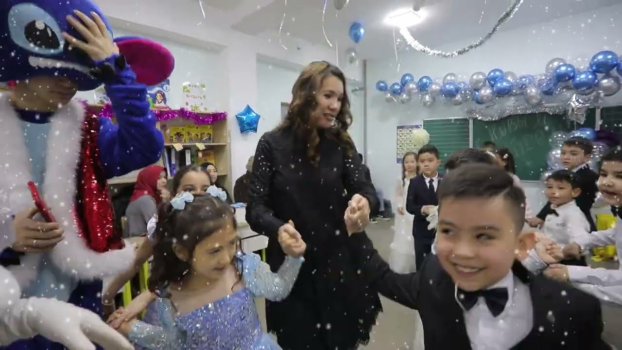Новогодний праздник в школе №42 Tashkent #live #skool #shorts #like #video #baby