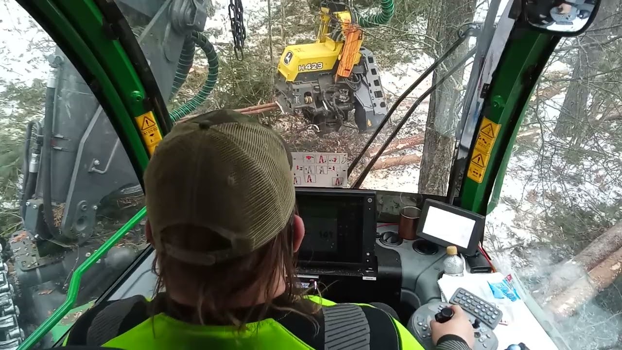 tukki harvennusta John Deere 1170g +h423