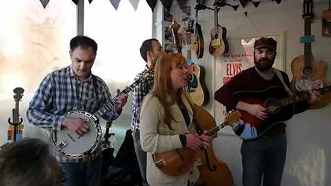 Amy Harrison & The Second Hand String Band
