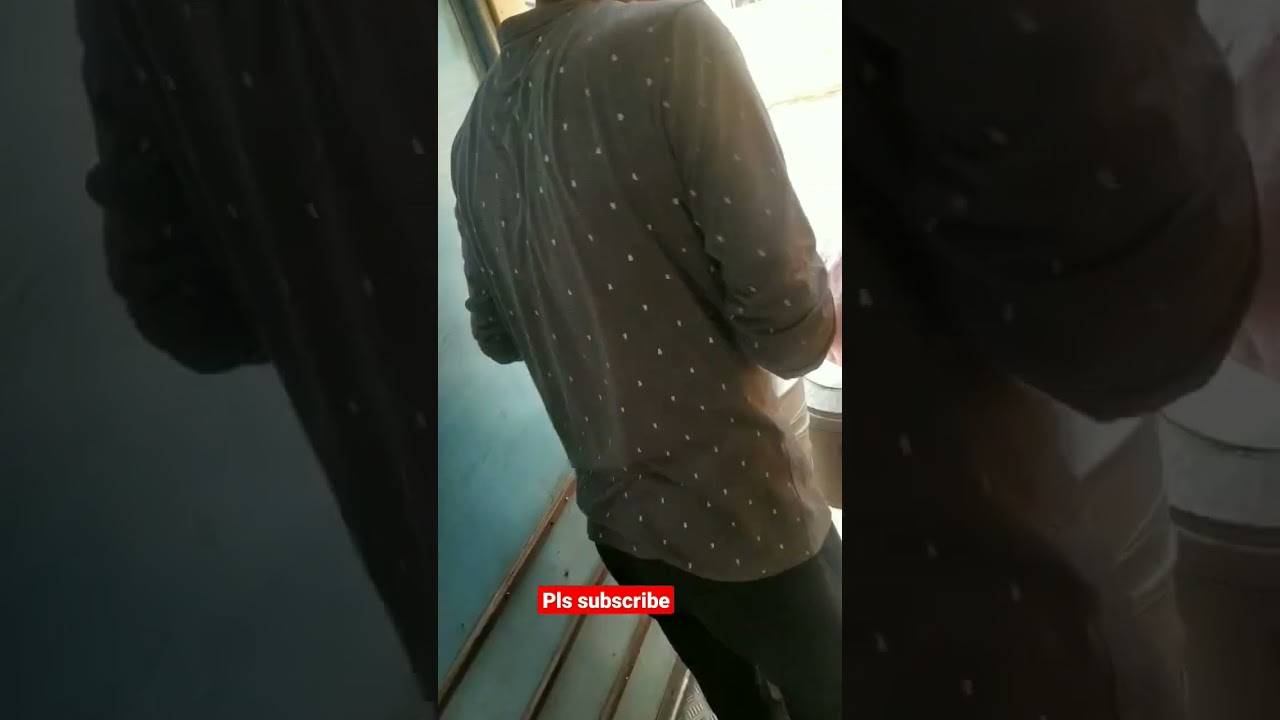 Accident in train | men slip in platform 