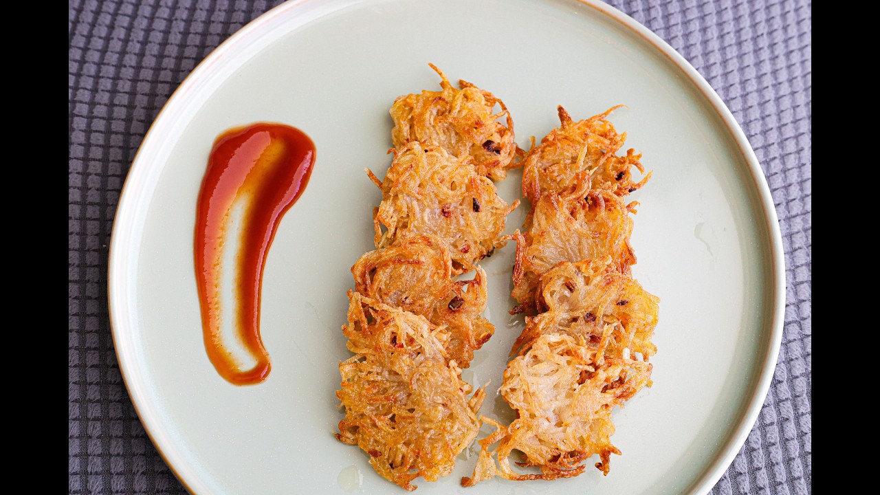 Potato Fritters snack #breakfastrecipe #kidssnacks #trending #simplerecipe
