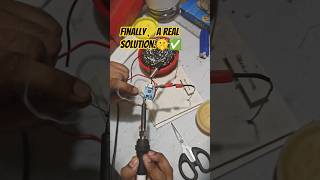 DIY PCB Holder😱.#holder #circuit #soldering #viral #techriarzone #diy #solderingstation #diytools