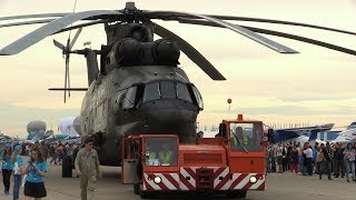 Буксировка вертолетов ОКБ Миля: Ми-26Т2 и Ми-17В-5 