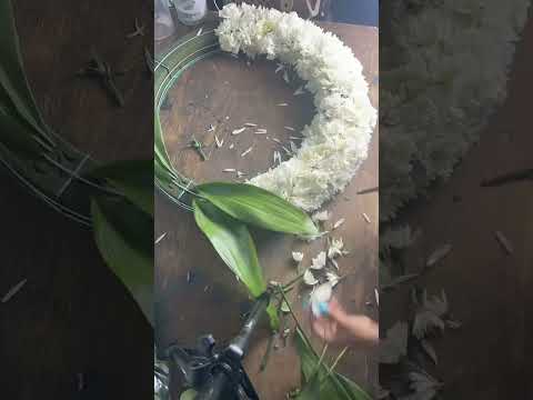 Funeral Wreath tutorial short under 30 seconds