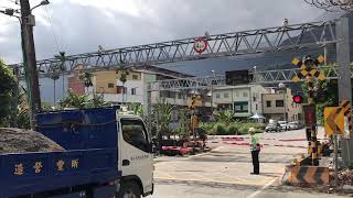 (1120211) 台東縣關山鎮溪埔路平交道477次EMU3000型黑白自強號(由老蕭親自拍攝)