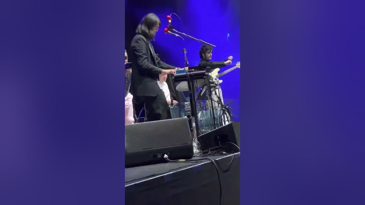 Ginger Root Juban District (but with a surprise) Live Hollywood Palladium YouTube