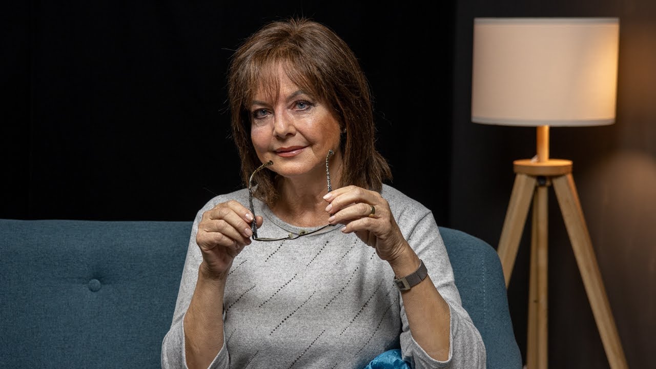 Československá hlasatelka Marie Tomsová: V listopadu 89 jsem v obýváku ukrývala desítky demonstrantů