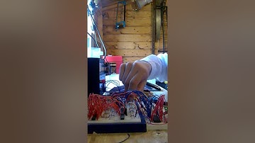 Minimalistic 4 bit computer.