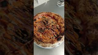 اجمل بيتزا نابوليتانا ?? pizzarecipe pizzanapolitana pizzalove pizzalover share food  shots