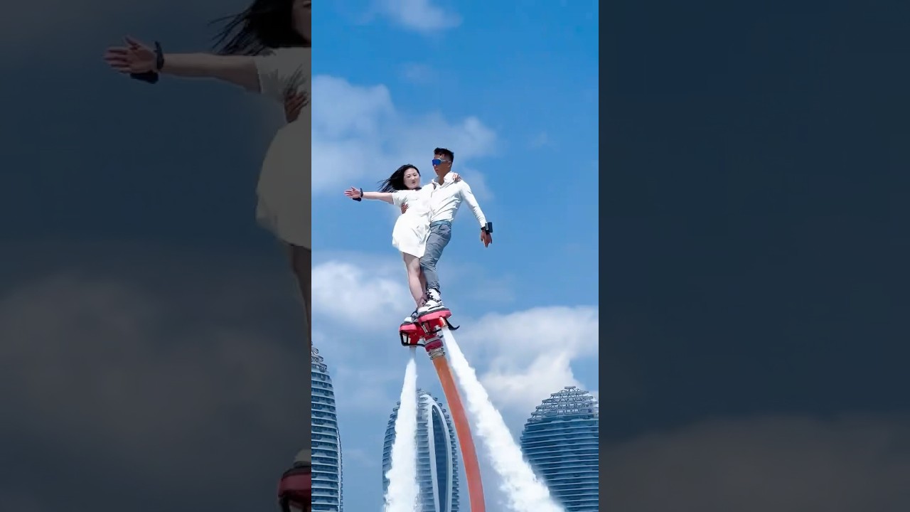 Flyboard ride is so fun😝💦They enjoying fly on water