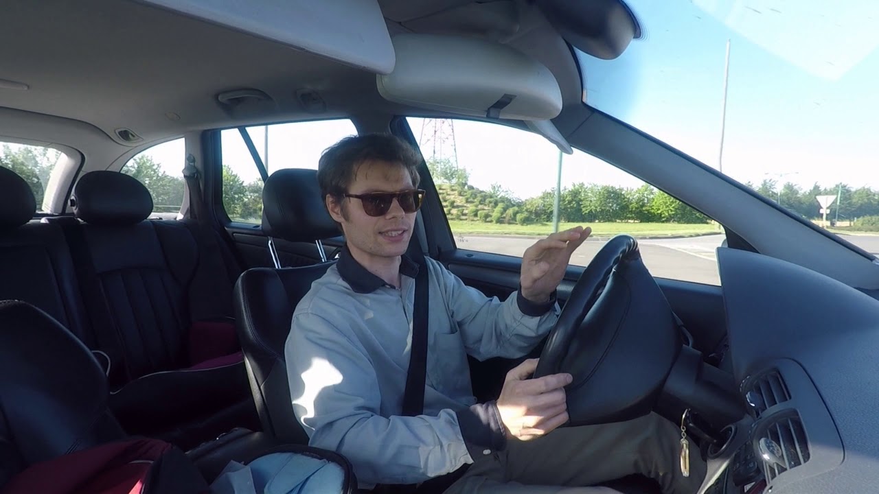 Revue automobile Mercedes C32 AMG - dynamique [2/2]