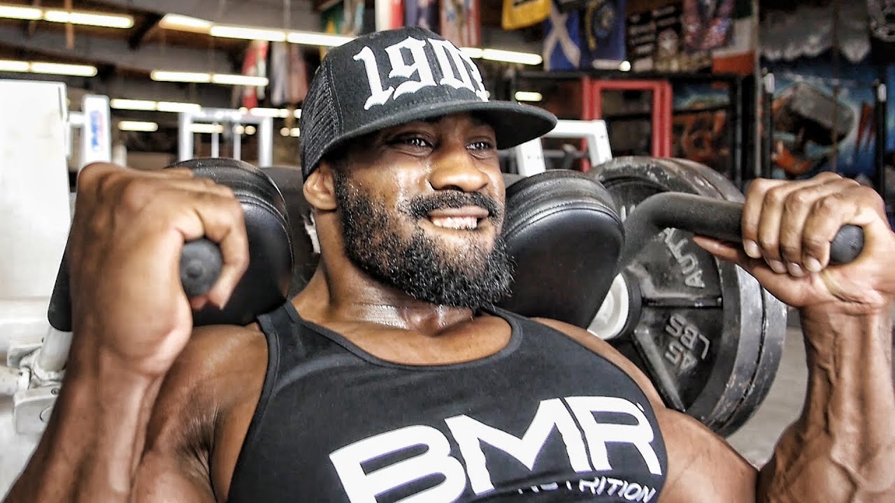 We joined a guy who loves to workout Jaye Hardbody for a leg day at Metrofl...