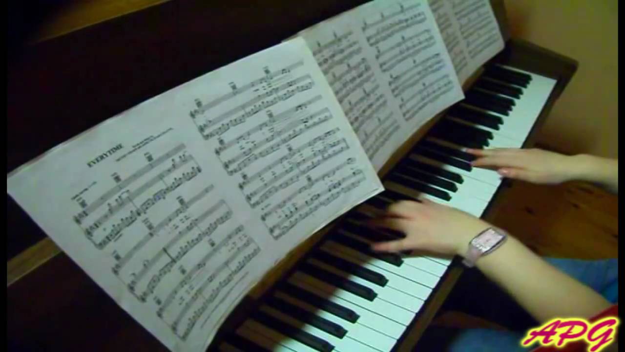 Britney Spears Everytime Piano Cover - YouTube