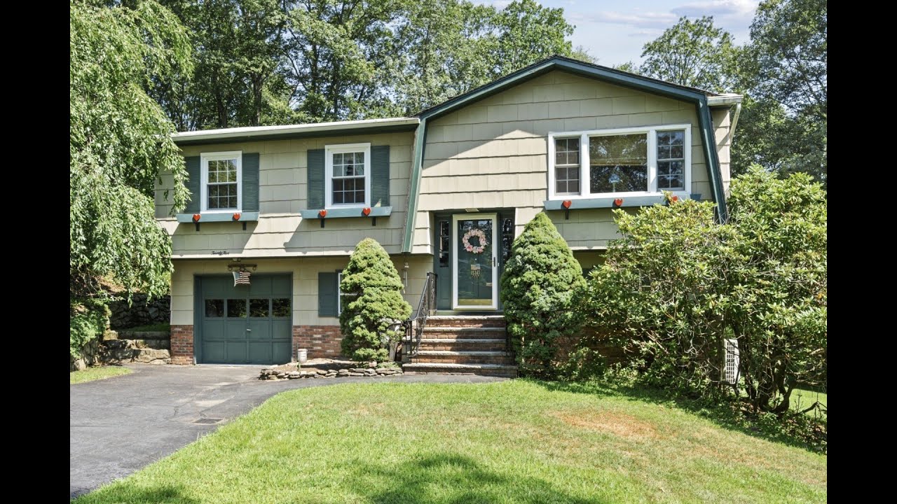 25 Mohawk Avenue Rockaway, NJ | ColdwellBankerHomes.com