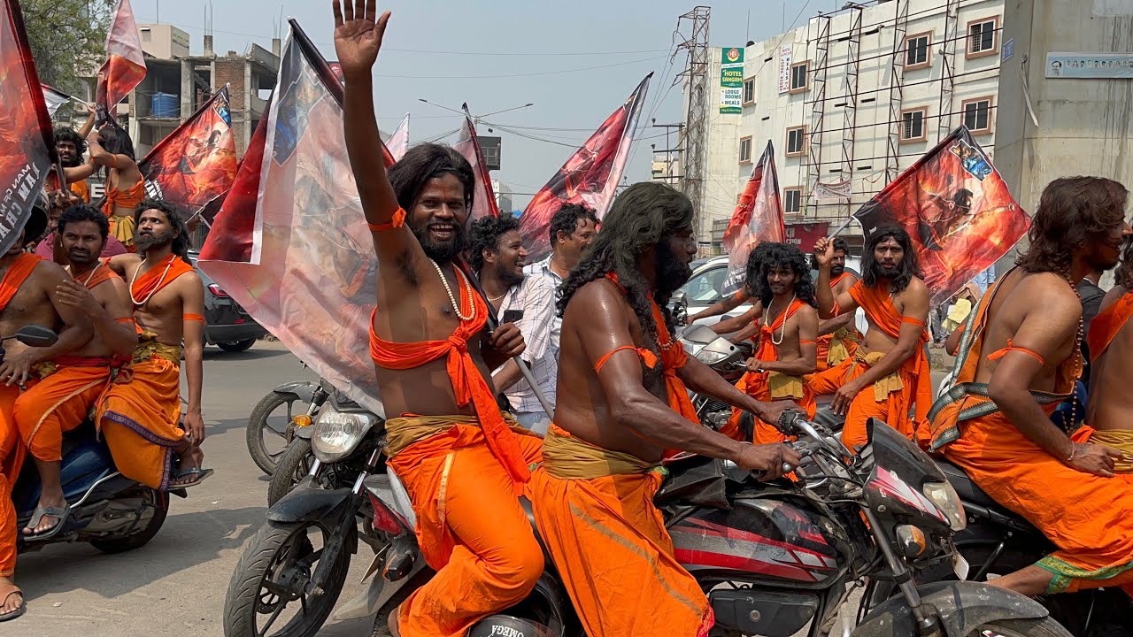 Ram charan fans Hungama at Sandhya 70 MM | Fans reaction on RRR Movie | RRR Review | RRR public talk