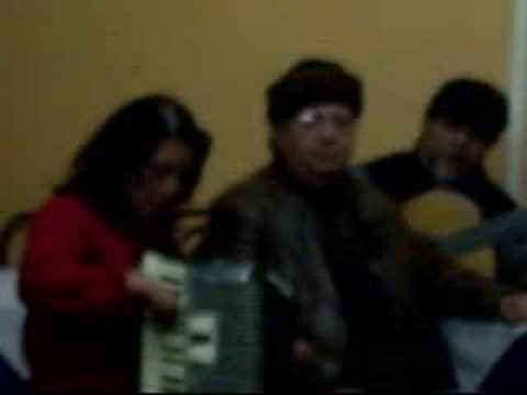 VALS PERUANO CON ACORDEON Y GUITARRAS