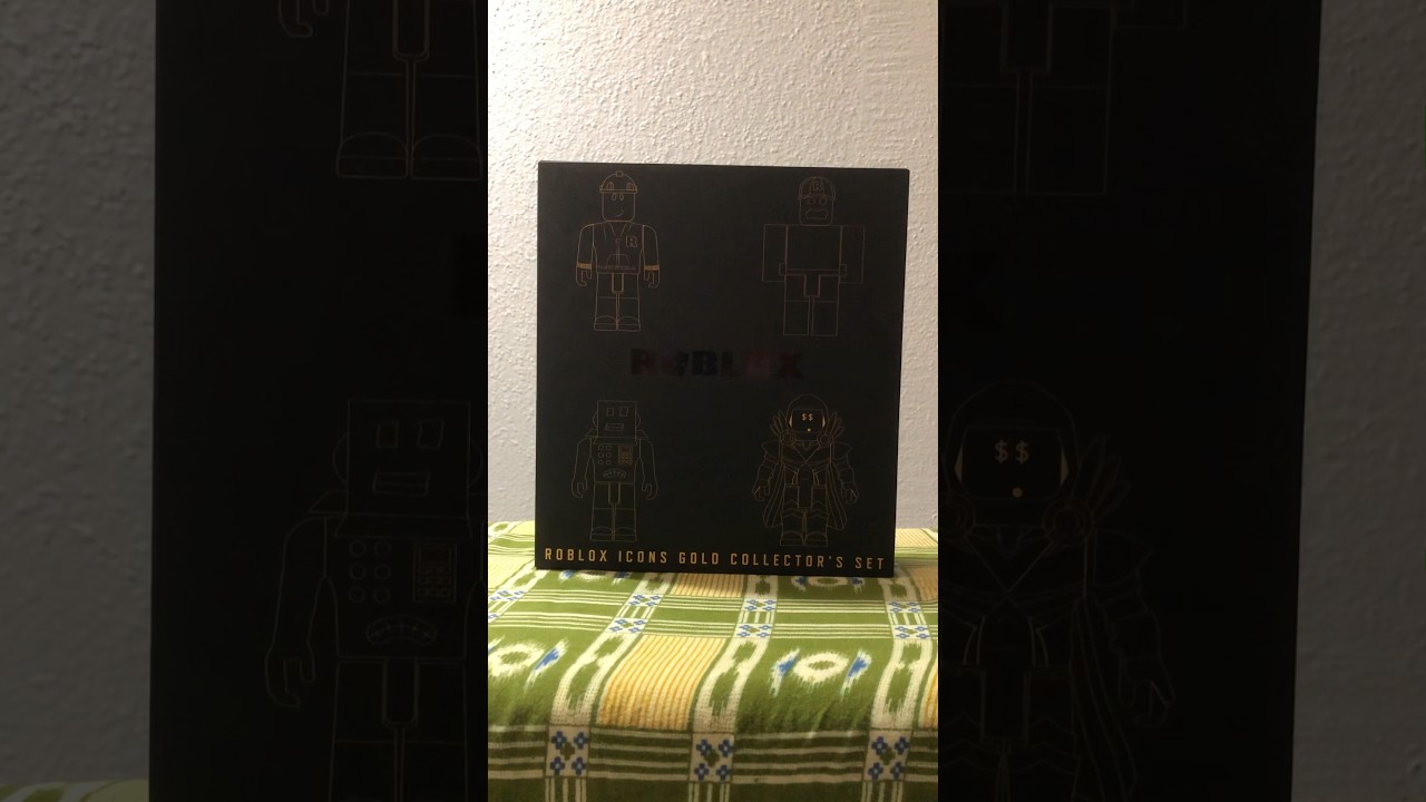 Unboxing Roblox Icons Gold Collector’s Set