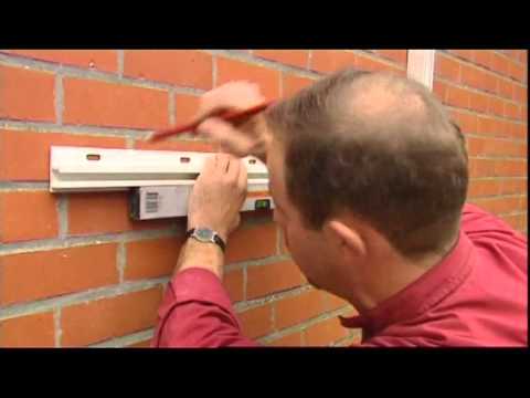 Vidéo: Installation De L'unité Extérieure Du Climatiseur : Installation De L'unité Extérieure Sur Le Balcon Vitré, La Façade De La Maison Et La Loggia. Règles D'installation. A Quelle Hau