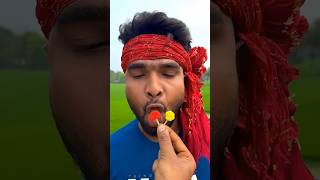 The friends were joking and teasing each other #bushcraft #survival #Outdoors#lifehack#shorts #3483🍡