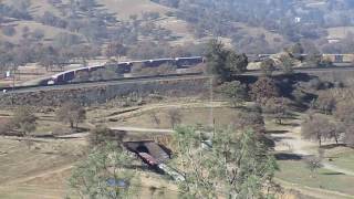 Tehachapi Loop BNSF freight train 12-22-2018