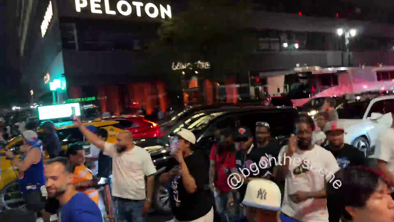 LIVE: Knicks Fans Out in Midtown Manhattan on Night of Game 5 of the 2026 NBA Finals