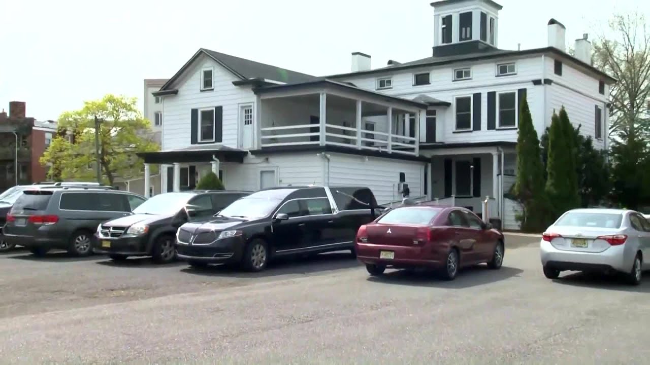 Funerals During Coronavirus - YouTube