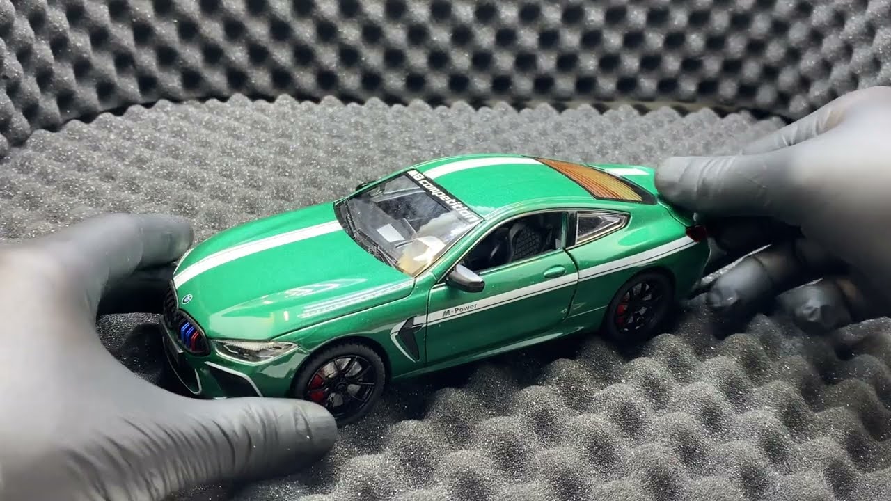 Unboxing Macheta metal BMW M8 replica verde cu sunete si lumini deschide usi, capota si portbagaj