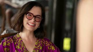 Parker Posey Hosts New Mob-Themed Reality Show | Plus: Travis Barker Documentary Announced!