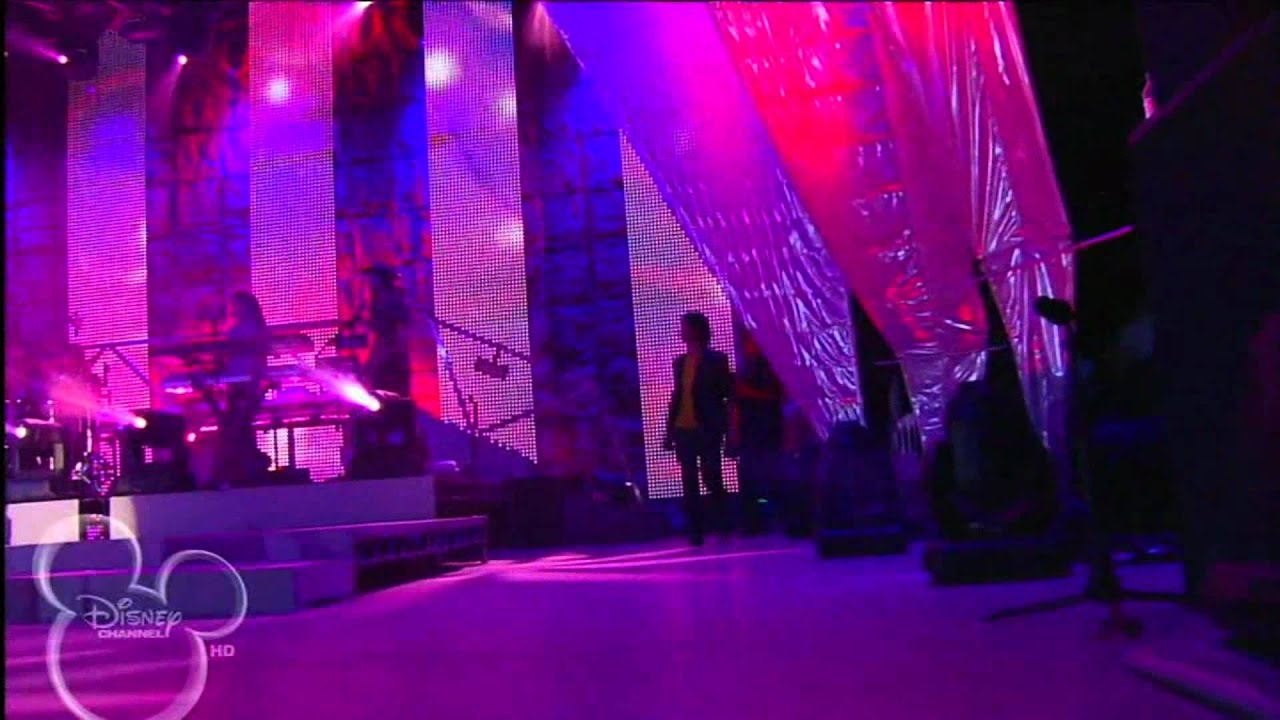 Disney Channel Games 2008 Demi Lovato 49