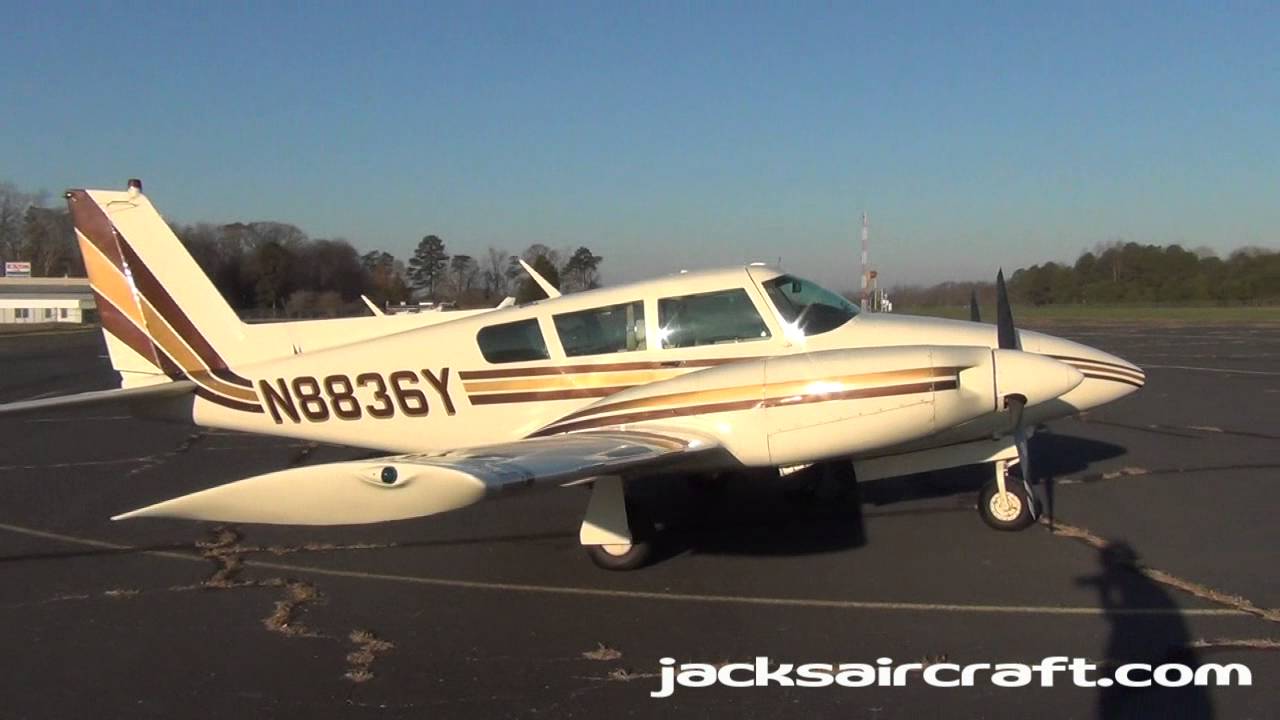 1969 Piper PA-30 Twin Comanche -- N8836Y